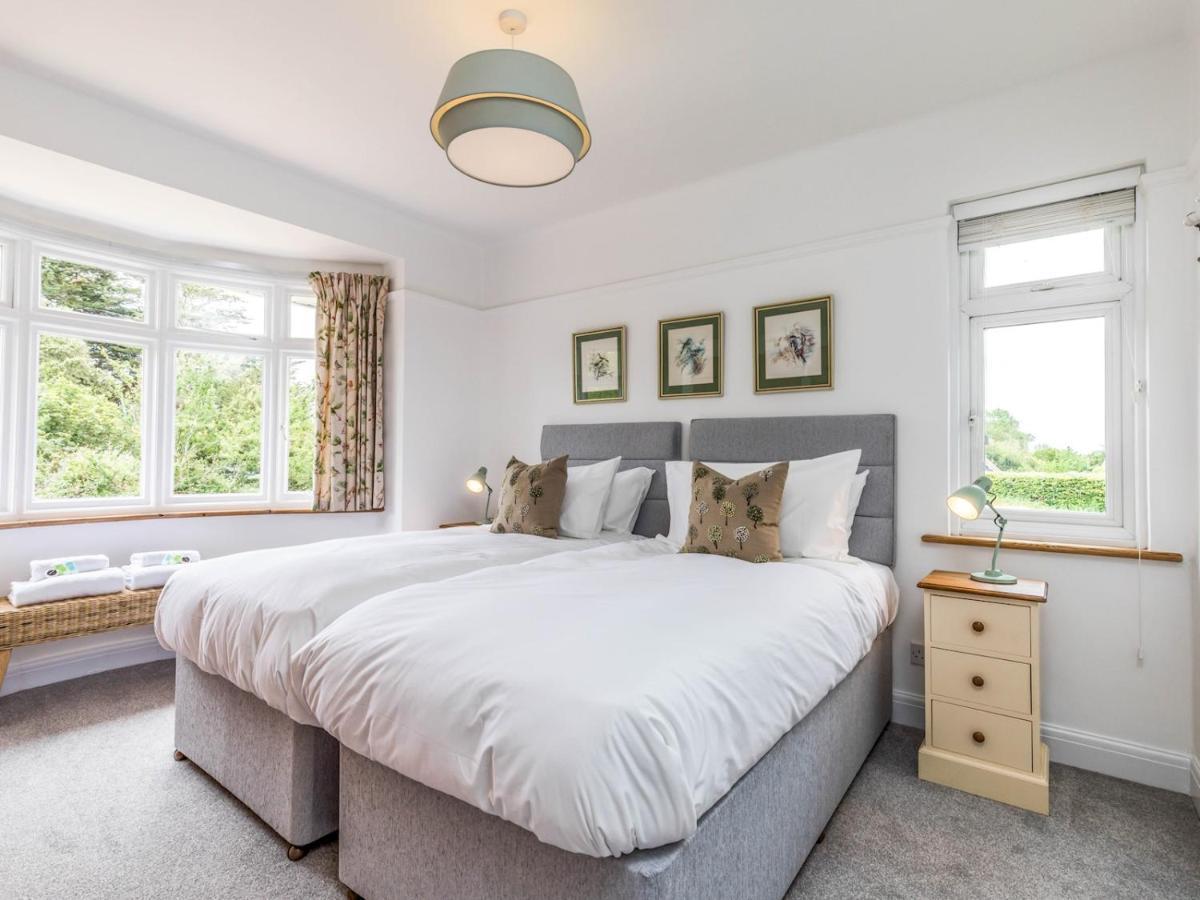 Pass The Keys Pretty Three Bedroomed Near The *