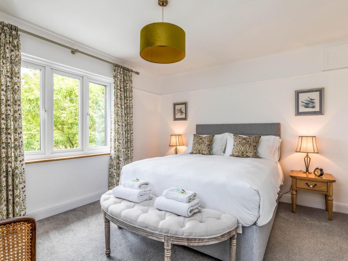 Pass The Keys Pretty Three Bedroomed Near The