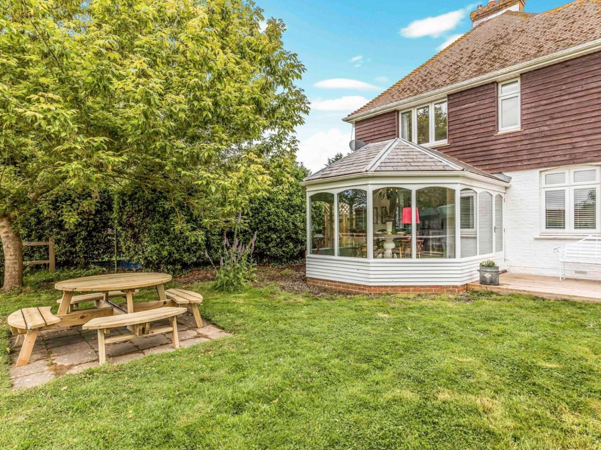 Pass The Keys Pretty Three Bedroomed Near The *
